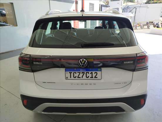 VOLKSWAGEN-T-CROSS-2024