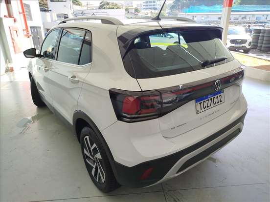 VOLKSWAGEN-T-CROSS-2024