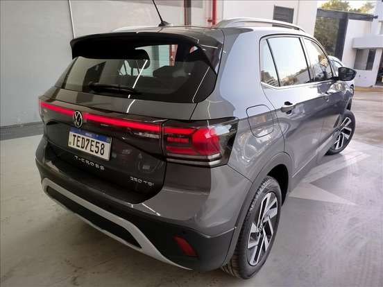 VOLKSWAGEN-T-CROSS-1.4 250 TSI TOTAL FLEX HIGHLINE AUTOMÁTICO VOLKSWAGEN-T-CROSS-2025