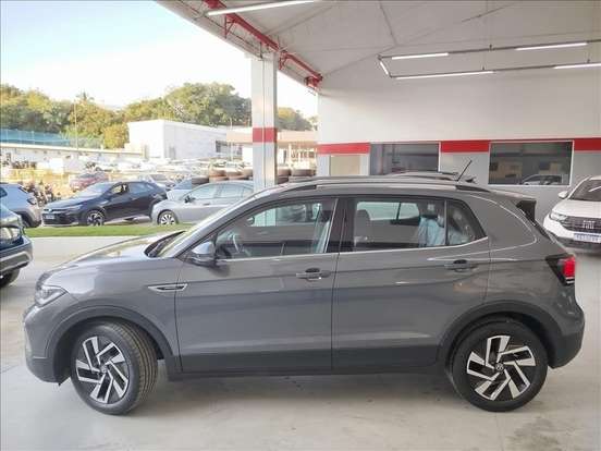 VOLKSWAGEN-T-CROSS-1.4 250 TSI TOTAL FLEX HIGHLINE AUTOMÁTICO VOLKSWAGEN-T-CROSS-2025