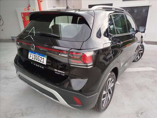 VOLKSWAGEN-T-CROSS-2024