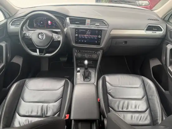VOLKSWAGEN-TIGUAN-2019