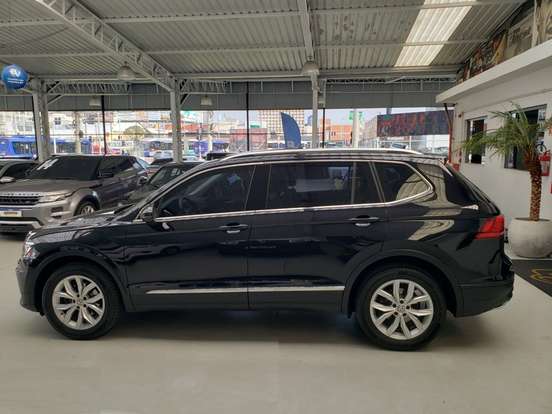 VOLKSWAGEN-TIGUAN-2018