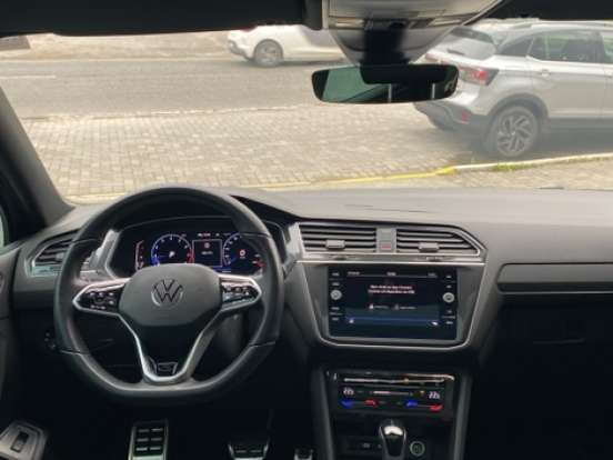VOLKSWAGEN-TIGUAN-2.0 300 TSI GASOLINA ALLSPACE R-LINE AUTOMÁTICO VOLKSWAGEN-TIGUAN-2023