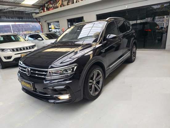 VOLKSWAGEN-TIGUAN-2020