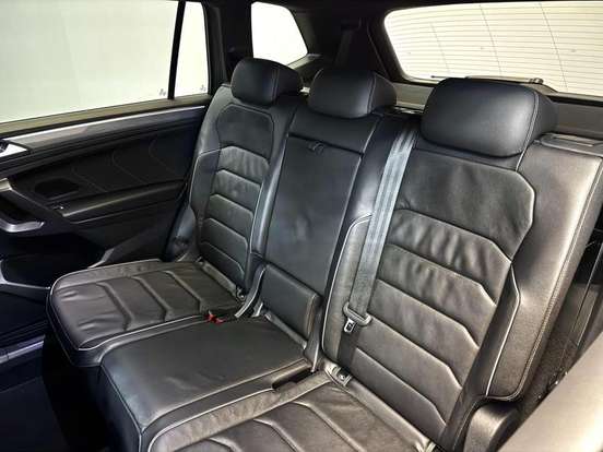 VOLKSWAGEN-TIGUAN-2021