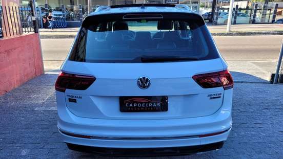 VOLKSWAGEN-TIGUAN-2019