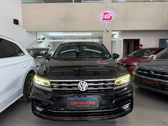 VOLKSWAGEN-TIGUAN-2019
