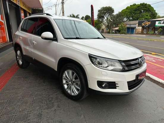 VOLKSWAGEN-TIGUAN-2.0 TSI 16V TURBO GASOLINA 4P TIPTRONIC VOLKSWAGEN-TIGUAN-2012