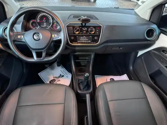 VOLKSWAGEN-UP-2019