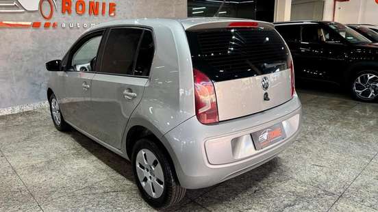 VOLKSWAGEN-UP-2015