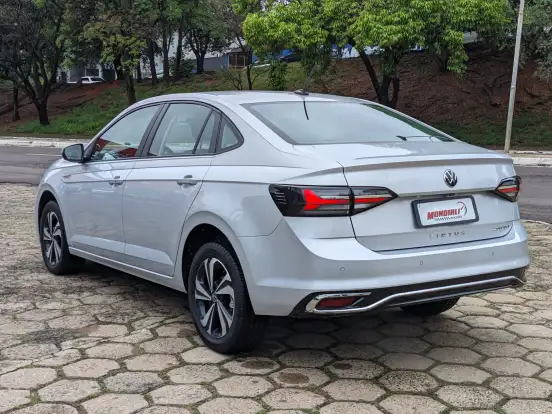 VOLKSWAGEN-VIRTUS-2024