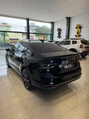 VOLKSWAGEN-VIRTUS-2024