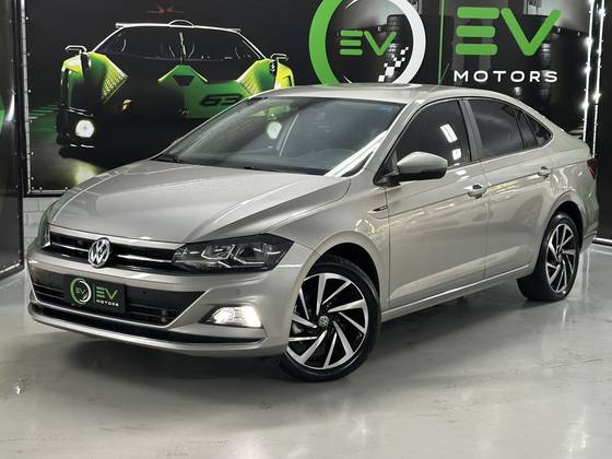VOLKSWAGEN VIRTUS 1.0 200 TSI HIGHLINE AUTOMÁTICO