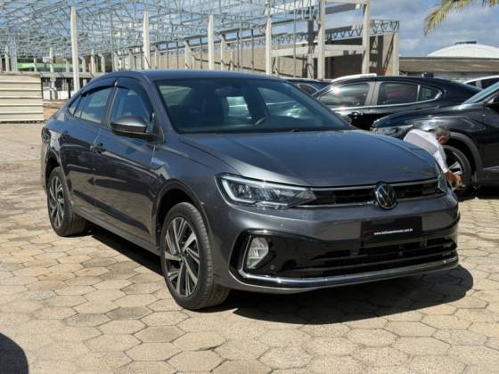VOLKSWAGEN VIRTUS 1.0 200 TSI HIGHLINE AUTOMÁTICO