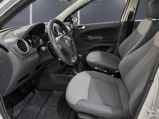 VOLKSWAGEN-VOYAGE-1.0 MI 8V FLEX 4P MANUAL VOLKSWAGEN-VOYAGE-2009