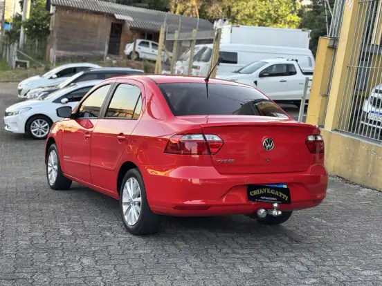 VOLKSWAGEN-VOYAGE-2014
