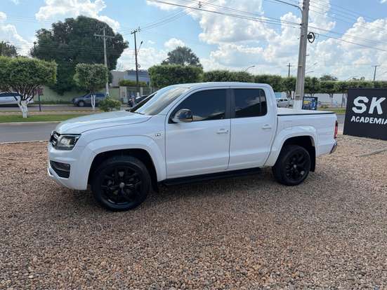 VOLKSWAGEN-AMAROK-2019