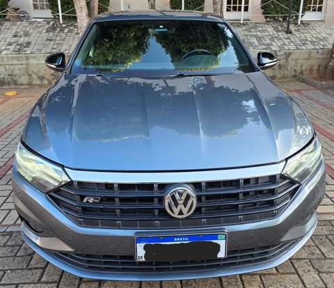 VOLKSWAGEN-JETTA-2019