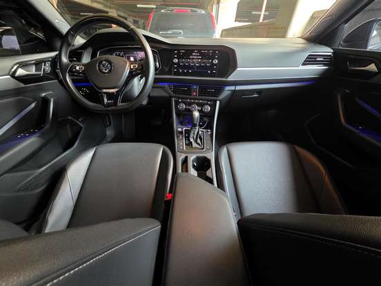 VOLKSWAGEN-JETTA-1.4 250 TSI TOTAL FLEX R-LINE TIPTRONIC VOLKSWAGEN-JETTA-2019