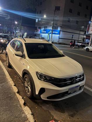 VOLKSWAGEN NIVUS 1.0 200 TSI TOTAL FLEX COMFORTLINE AUTOMÁTICO