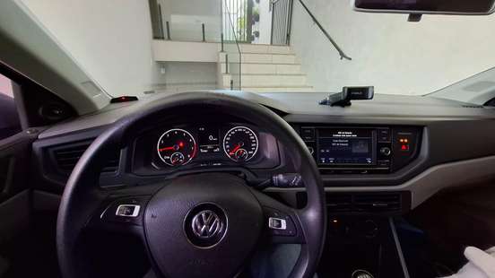 VOLKSWAGEN-POLO-2017