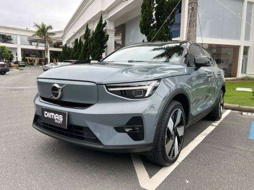 VOLVO-C40-2021