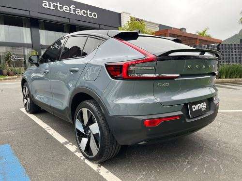 VOLVO-C40-2021