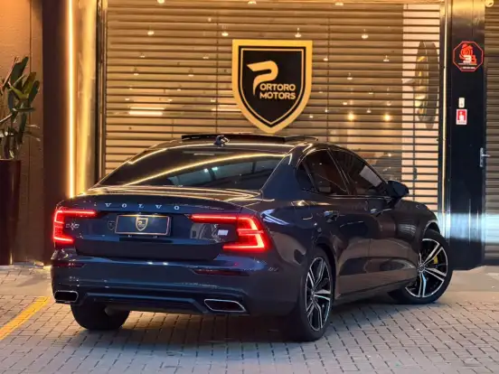 VOLVO-S60-2021