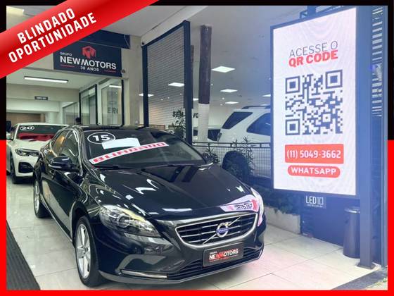 VOLVO V40 2.0 T4 DYNAMIC TURBO GASOLINA 4P AUTOMÁTICO