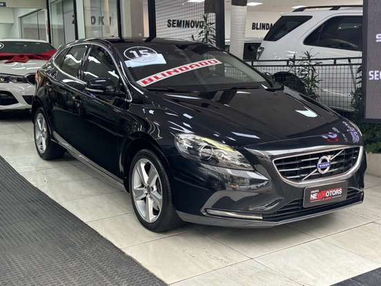 VOLVO-V40-2.0 T4 DYNAMIC TURBO GASOLINA 4P AUTOMÁTICO VOLVO-V40-2015
