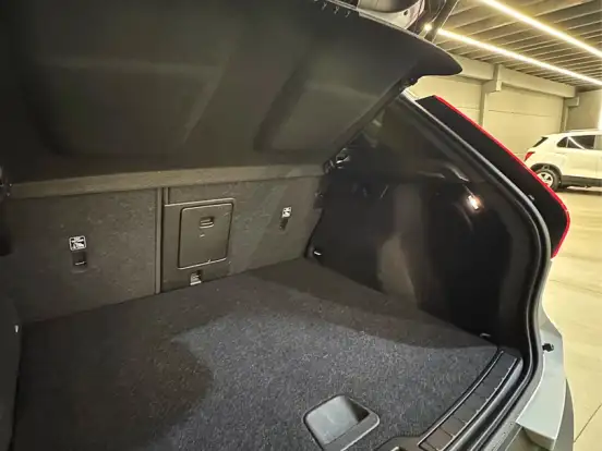 VOLVO-XC40-1.5 T5 RECHARGE R-DESIGN GEARTRONIC VOLVO-XC40-2021