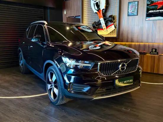 VOLVO-XC40-2.0 T5 GASOLINA MOMENTUM AWD GEARTRONIC VOLVO-XC40-2019
