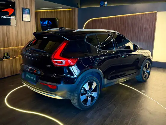VOLVO-XC40-2.0 T5 GASOLINA MOMENTUM AWD GEARTRONIC VOLVO-XC40-2019