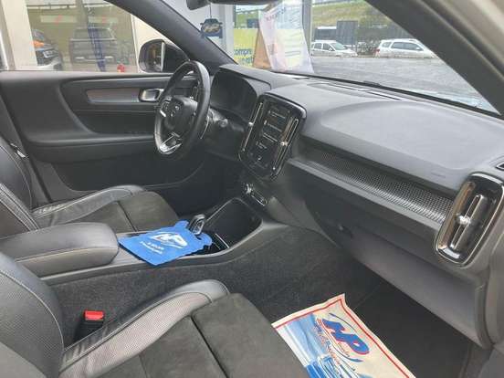 VOLVO-XC40-2.0 T5 GASOLINA R-DESIGN AWD GEARTRONIC VOLVO-XC40-2019