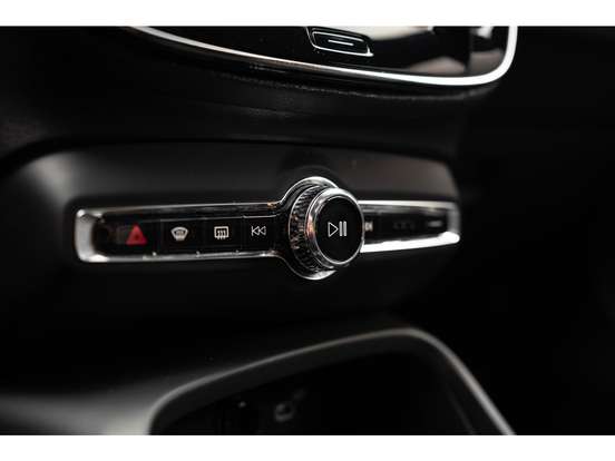 VOLVO-XC40-P8 RECHARGE TWIN ELECTRIC ULTIMATE AWD VOLVO-XC40-2022