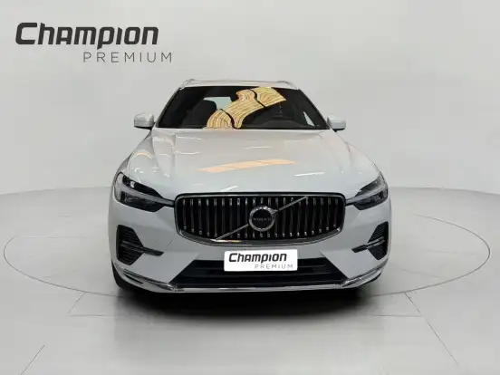 VOLVO-XC60-2022