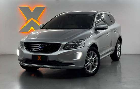 VOLVO-XC60-2015