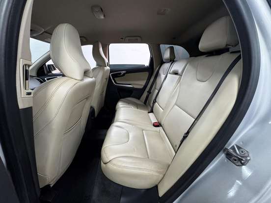 VOLVO-XC60-2.0 T5 DYNAMIC FWD TURBO GASOLINA 4P AUTOMÁTICO VOLVO-XC60-2015