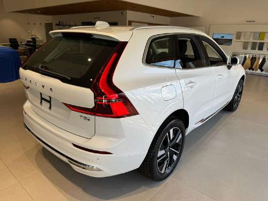 VOLVO-XC60-2026