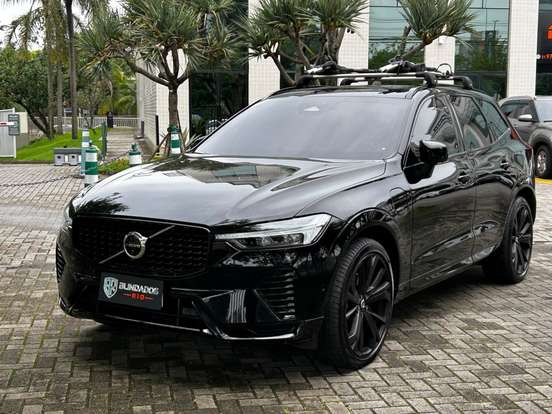VOLVO-XC60-2022