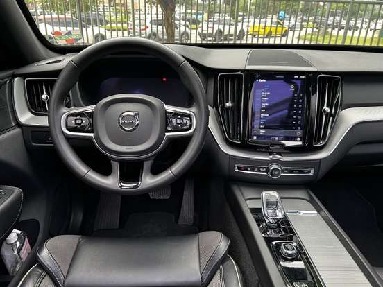 VOLVO-XC60-2.0 T8 RECHARGE ULTIMATE DARK AWD GEARTRONIC VOLVO-XC60-2022
