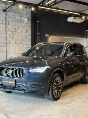 VOLVO-XC90-2020