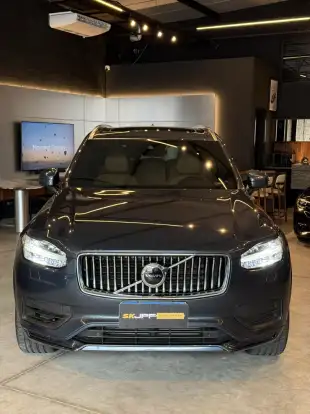 VOLVO-XC90-2020