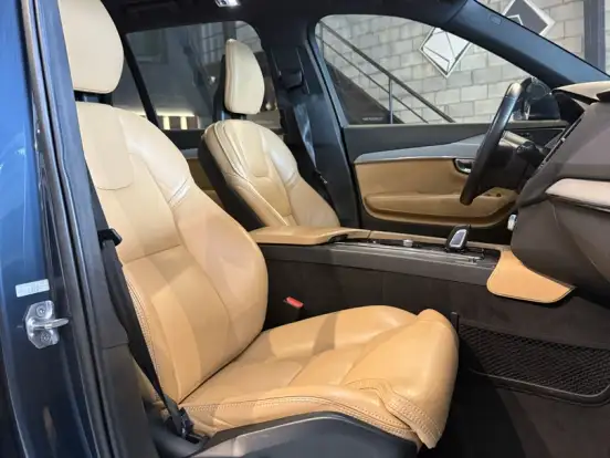 VOLVO-XC90-2.0 T8 HYBRID MOMENTUM AWD GEARTRONIC VOLVO-XC90-2020