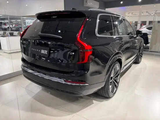 VOLVO-XC90-2025
