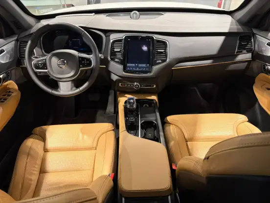 VOLVO-XC90-2024