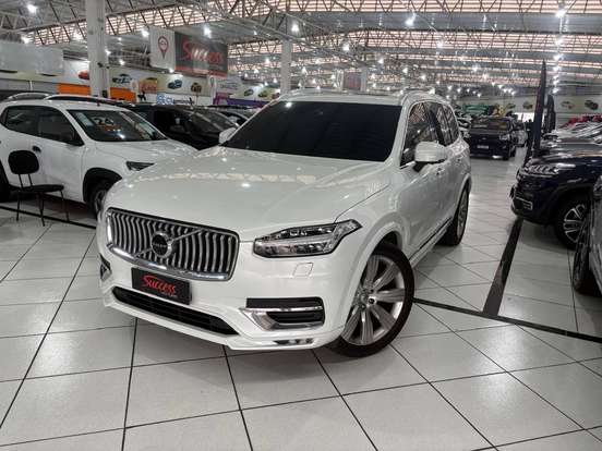 VOLVO-XC90-2020