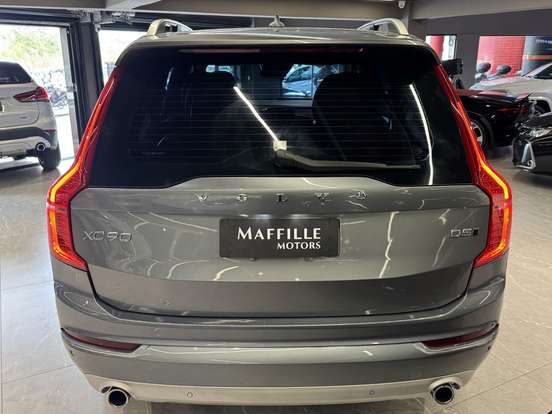 VOLVO-XC90-2.0 D5 DIESEL MOMENTUM AWD GEARTRONIC VOLVO-XC90-2017