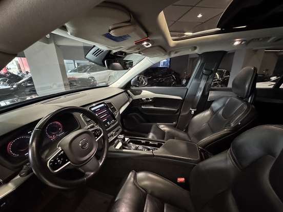 VOLVO-XC90-2.0 D5 DIESEL MOMENTUM AWD GEARTRONIC VOLVO-XC90-2017